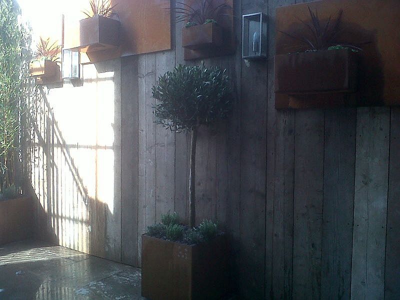 SOS Gardens Landscaping & Maintenance